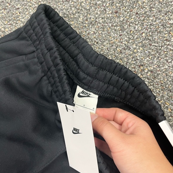 Kid’s Nike Joggers NWT Size L - Picture 5 of 8